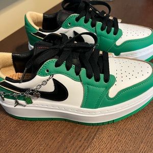 Jordan 1 Elevate Low SE
Lucky Green (Women's) size 7.5